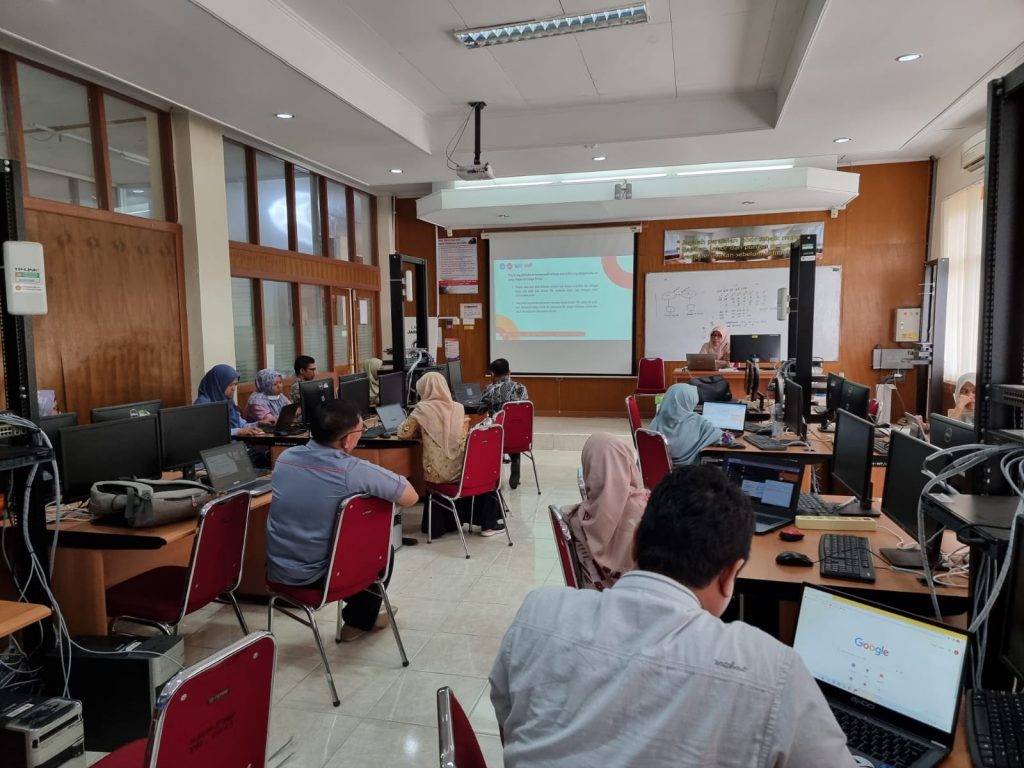 FGD PBL Jurusan Teknologi Informasi Bersama Tim PPMPP Politeknik Negeri Padang