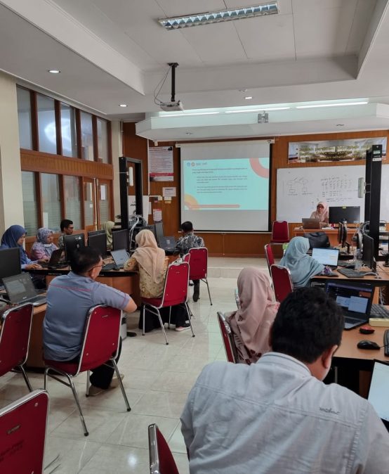 FGD PBL Jurusan Teknologi Informasi Bersama Tim PPMPP Politeknik Negeri Padang