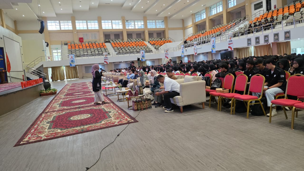 Seminar Mental Health dan Communication Skill Warnai Awal Perkuliahan Civitas Teknologi Informasi PNP