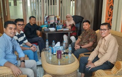 Kunjungan Direktur PT Nagari Global Trust, Edo Pratama—alumni TI PNP, untuk Pengembangan SDM Bersertifikasi BNSP