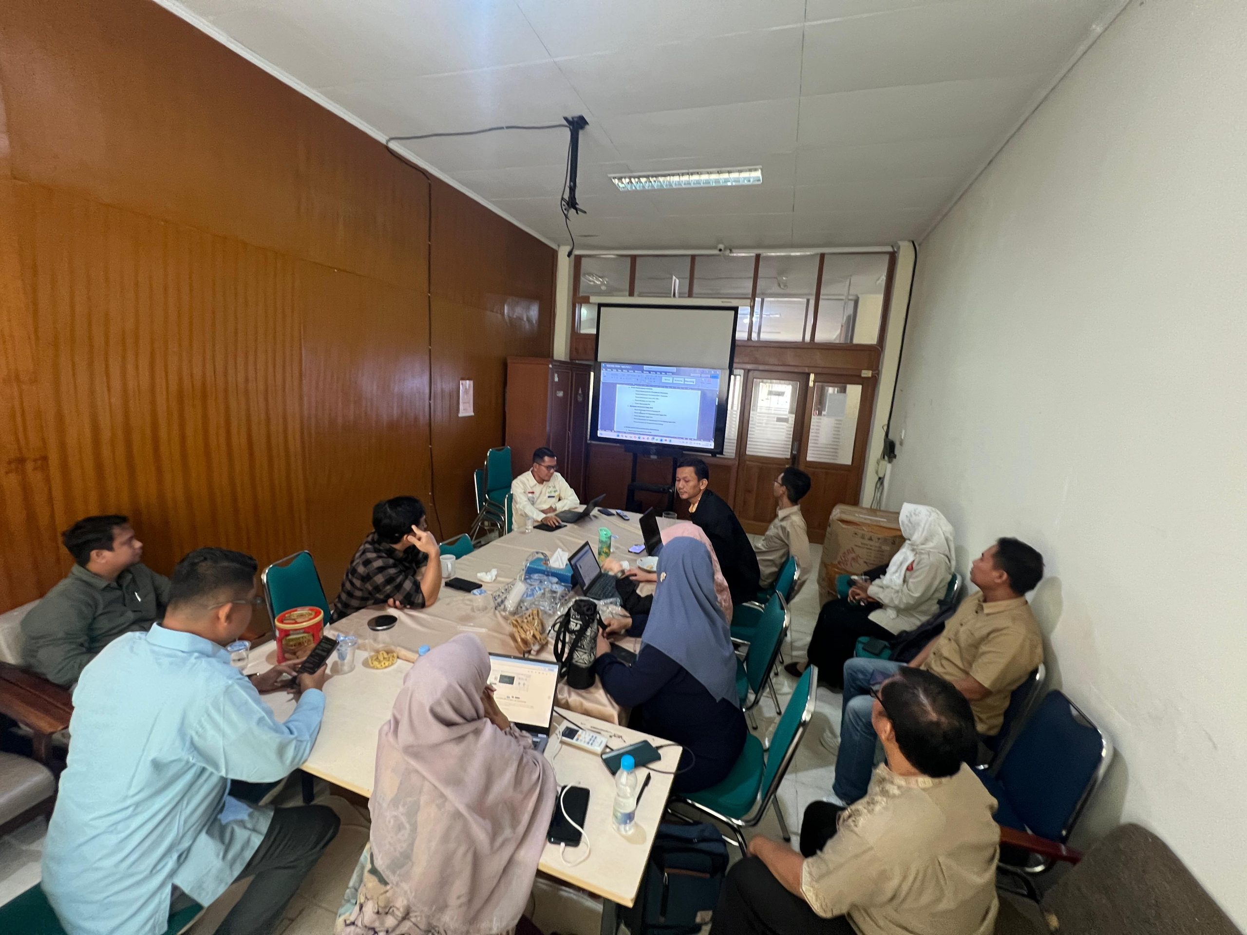 Jurusan Teknologi Informasi Gelar Rapat Evaluasi Proses Bisnis dan SOP Menuju Tata Kelola Digital Terpadu