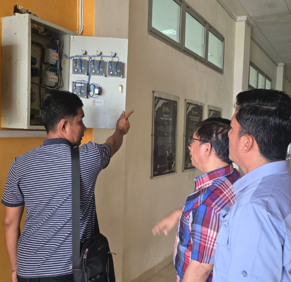 UPT Perawatan dan Perbaikan Politeknik Negeri Padang Gerak Cepat Tanggapi Laporan Jurusan Teknologi Informasi UPT Perawatan dan Perbaikan Politeknik Negeri Padang Gerak Cepat Tanggapi Laporan Jurusan Teknologi Informasi