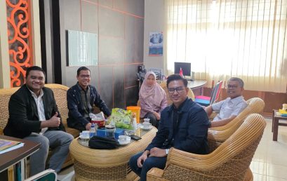 Jurusan Teknologi Informasi PNP Terima Kunjungan Dr. Noveri Maulana dari PPM Manajemen Jakarta