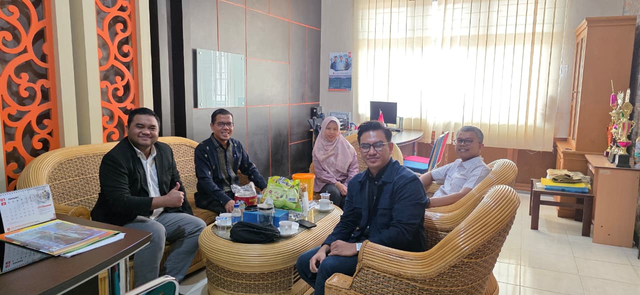 Jurusan Teknologi Informasi PNP Terima Kunjungan Dr. Noveri Maulana dari PPM Manajemen Jakarta