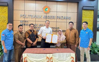 Politeknik Negeri Padang dan Desa Siungkang Tigo Jalin Kerja Sama Pengembangan Desa Digital