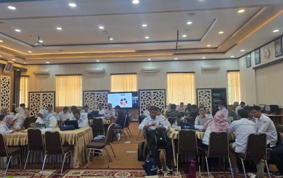 Jurusan Teknologi Informasi PNP Gelar Workshop Evaluasi Kurikulum Berbasis OBE Secara Hybrid
