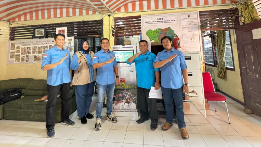Tim Nagari Digital Politeknik Negeri Padang Dampingi Digitalisasi Nagari Buluh Kasok dan Nagari Lalan melalui Website dan Anjungan Mandiri